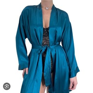 Victoria’s Secret Y2k Vintage Satin Robe
